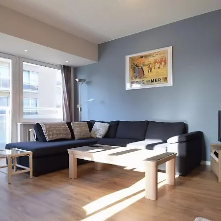 דירה Goethe 0202 Furnished With Sea View דה האן