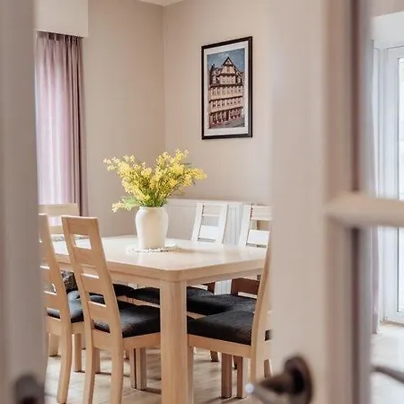 דירה Goethe 0202 Furnished With Sea View דה האן